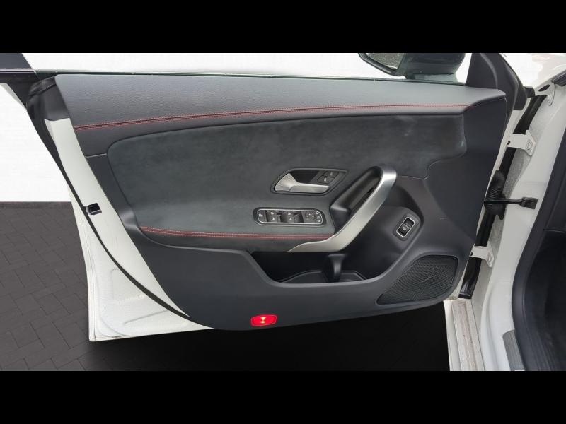 MERCEDES-BENZ CLA d’occasion à vendre à BELLERIVE-SUR-ALLIER chez CEA (Photo 15)